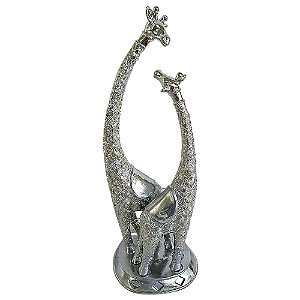 Escultura Estátua Casal De Girafas 38x16x14cm Resina Importada SALDÃO.