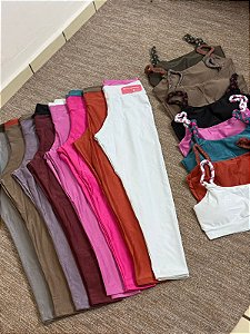 Conjunto de calça canelado alça trançada