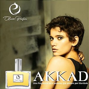 Perfume Feminino Akkad (50mL)