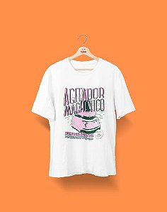 Camiseta Universitária - Apetrechos - Agitador Magnético - Basic