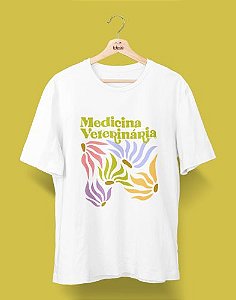 Camisa Universitária - Medicina Veterinária - Brisa - Basic