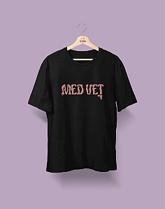 Camisa Universitária - Medicina Veterinária - Surrealismo - Basic