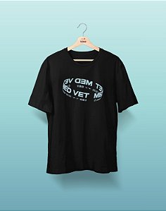 Camisa Universitária - Medicina Veterinária - Holograma - Basic