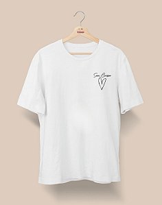 Camisa Universitária - Seu Curso (Personalizável) - É Amor