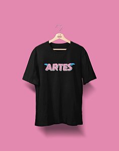 Camiseta Universitária - Artes - Voe Alto - Basic
