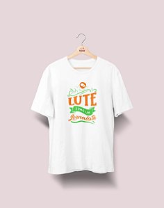 Camiseta Universitária - Jornalismo - Lute Como - Ele - Basic