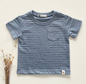 Camiseta Infantil com Bolsinho Azul Listrada