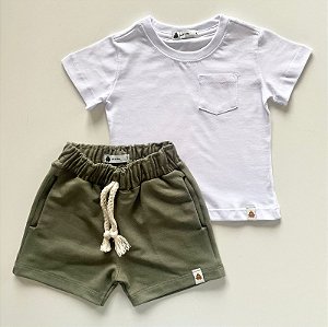 Conjunto Infantil Menino Bermuda Verde e Camiseta Branca