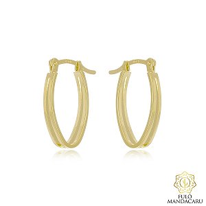 Brinco oval perfurado pequeno folheado a ouro