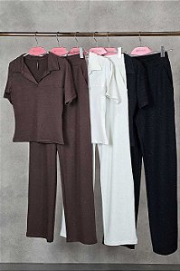 Conjunto Botone calça e blusa manga curta