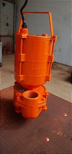 BOMBA SUBMERSIVEL STARMAC MOD. RB 500T 2CV IP68 TRIFASICO