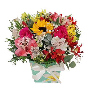 Caixinha cartonada com flores  coloridas