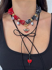 Colar Camurça Laço Fatal