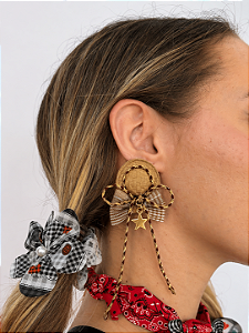 Brinco Chapéu Laçado