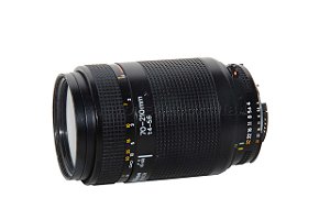 Objetiva Nikon AF 70-210mm f/ 4-5.6 Seminovo