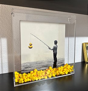 Quadro em Acrilico com azulejo Pescador de patos