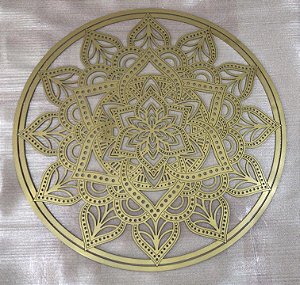 Mandala Clássica Emoldurada Lace Amor Dourada 60 cm mdf 6 mm