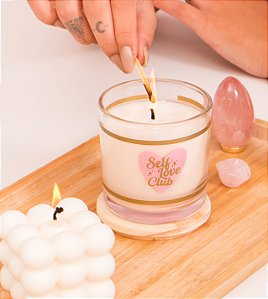 Vela Aromática "Self Love Club" Baunilha e Coco