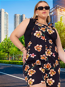 Macaquinho Feminino Estilo Jardineira com Amarração Plus Size