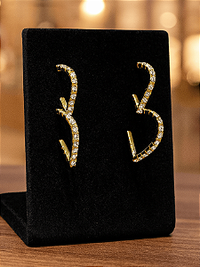 Dois Pares de Brinco Meio Coração Médio e Grande Folheado Ouro 18