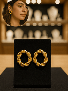 Brinco Design Nó Torcido Folheado a Ouro 18