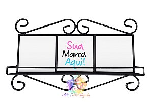 Moldura de Metal Com Prataleira e 3 Azulejos Personalizados (Personalização Já Inclusa!)