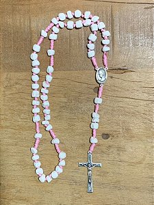 Terço cordão Rosa e contas Pedra - Medjugorje