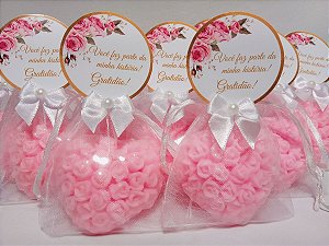 Lembrancinha de Aniversário 70 Anos: Sabonete Coração Floral