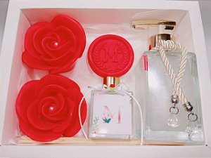 Kit Presente Personalizado: Sabonete Líquido Luxo, Aromatizador Cubo e Sabonetes