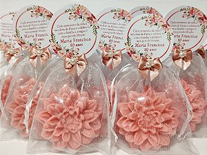 Lembrancinha de Aniversário 80 Anos: Sabonete Flor Dália Perfumada