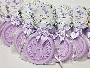 Lembrancinha de Nascimento Menina: Sabonete Letra Inicial do Nome