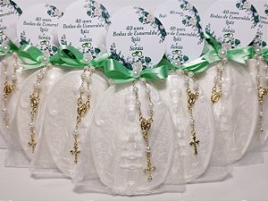 Lembrancinha Bodas de Esmeralda: Sabonete Nossa Senhora com Mini Terço