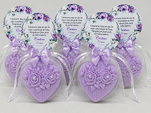 Lembrancinha Personalizada: Sabonete Coração Ramo de Rosas