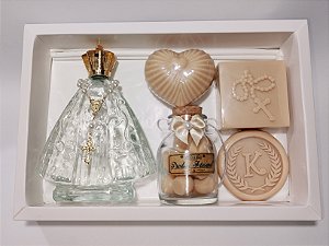 Kit Presente para Amiga Católica: Aromatizador Nossa Senhora com Sabonetes