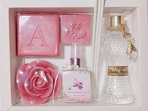 Kit Presente: Aromatizador Vidro Cinturinha, Home Spray e Sabonetes