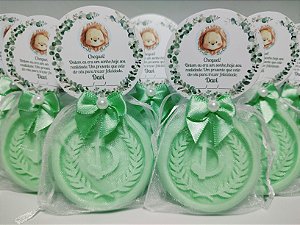 Lembrancinha de Nascimento Menino: Sabonete Letra Inicial do Nome