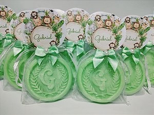 Lembrancinha de Nascimento Menino: Sabonete Letra Inicial do Nome