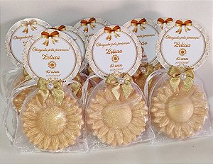 Lembrancinha de Aniversário 40 Anos: Sabonete Girassol