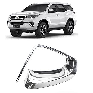 Moldura Farol De Milha Toyota Hilux SW4 2016 2017 2018 2019 Esquerdo 0k090260270