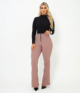 Calça Flare com Zíper e Bolsos Cáqui em Malha Pop