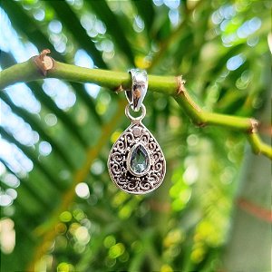 Pingente Balinês Gota em Prata 925 e Topázio Azul