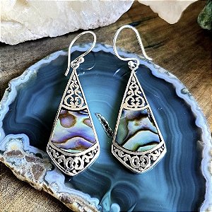 Brinco Balinês Gota em Prata 925 e Abalone
