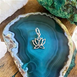 Pingente Flor de Lótus em Prata 925