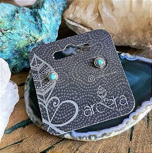 Brinco Pequeno Redondo em Prata 925 e Howlita Turquesa