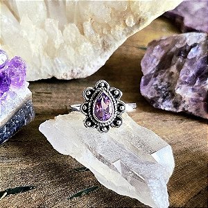 Anel Balinês Gota em Prata 925 e Ametista