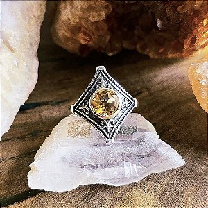 Anel Losango em Prata 925 e Citrino
