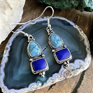 Brinco Boho em Alpaca, Howlita Turquesa e Lápis Lazuli (Gancho em Prata 925)