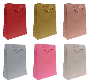 SACOLAS DE PRESENTE CORAÇÕES