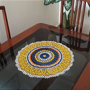 Centro de mesa crochê mandala colorida