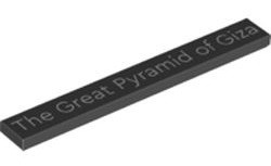 Placa Lisa 1x8 Preta com Escrita: "A Grande Pirâmide de Gizé"